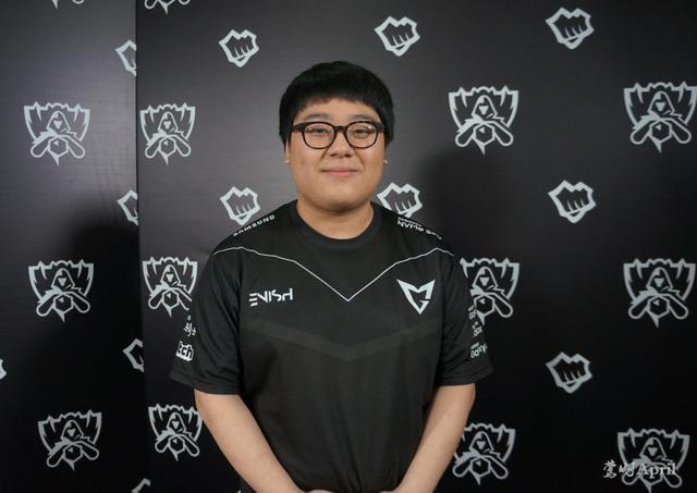 而开拓者需 而开拓者需